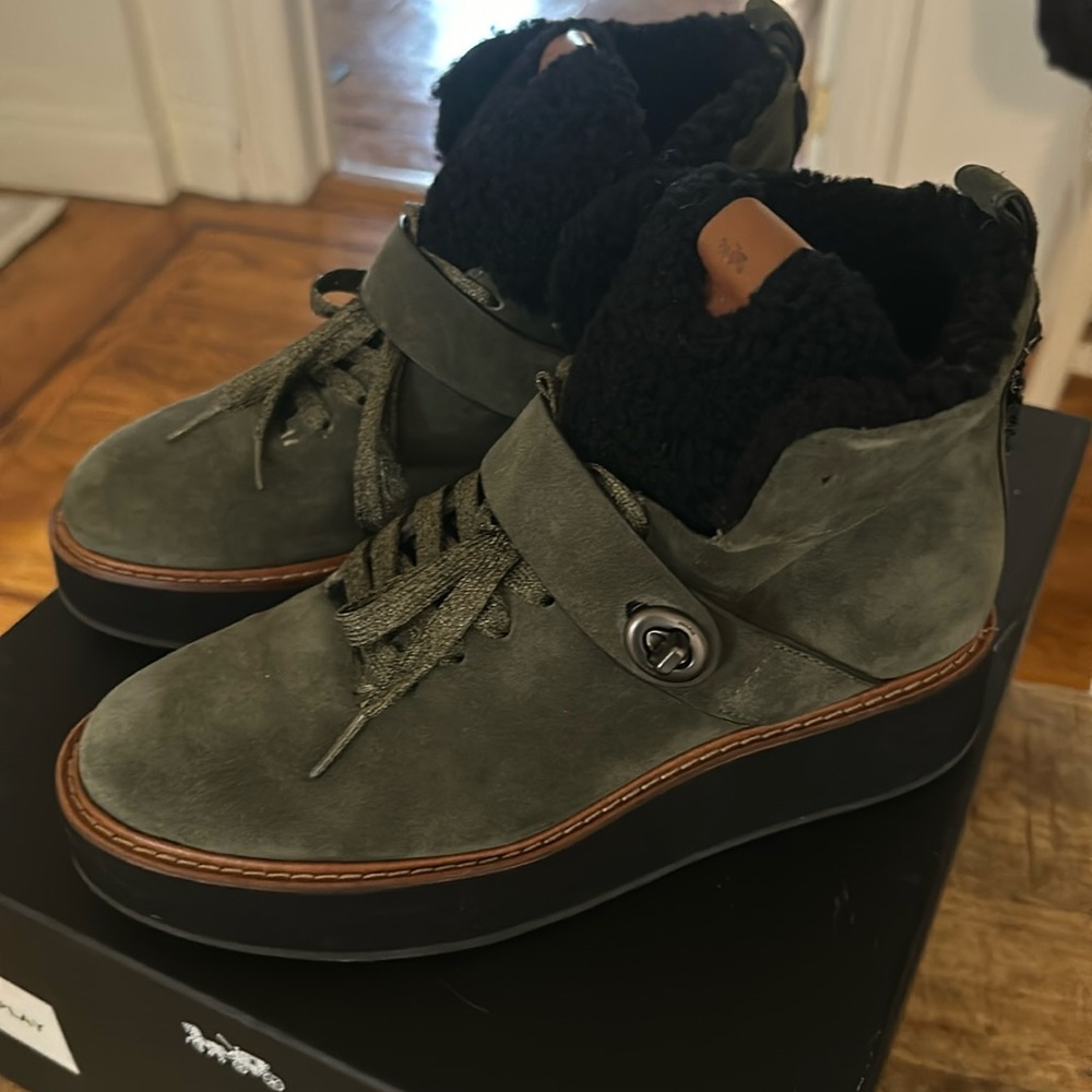 Coach urban hiker shoes